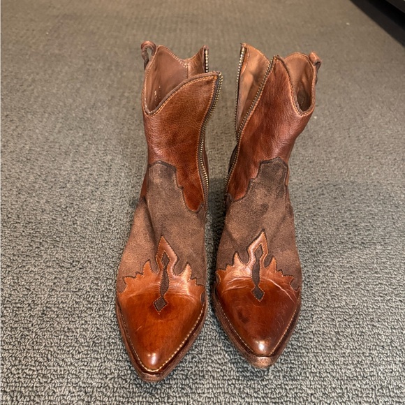 MARCO DELLI Coco Short Boot In Dusty Rose - Picture 6 of 13